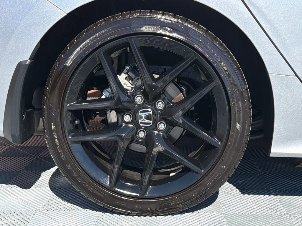 Used 2025 Honda Civic Sport image 21