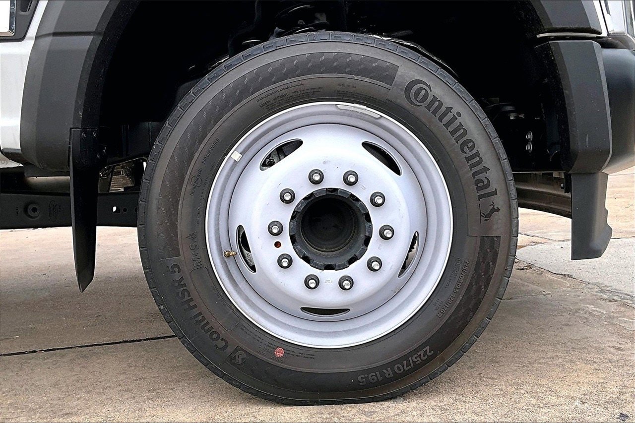 New 2024 Ford F550 2WD Regular Cab Super Duty image 14