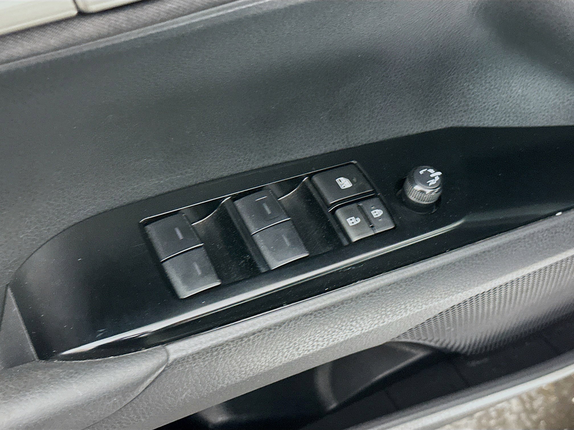 Used 2025 Toyota Camry LE image 15