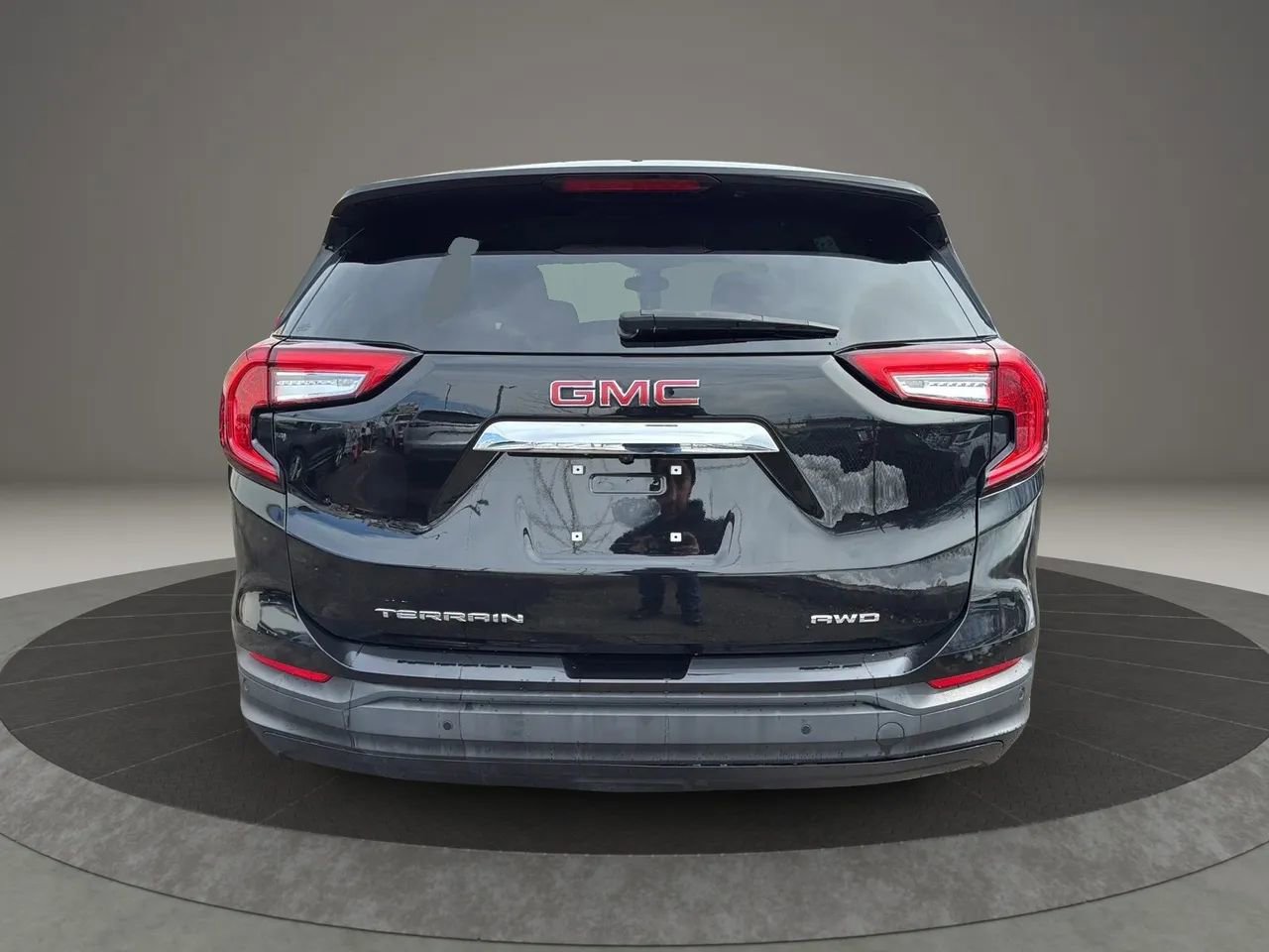 Used 2022 GMC Terrain SLE image 6