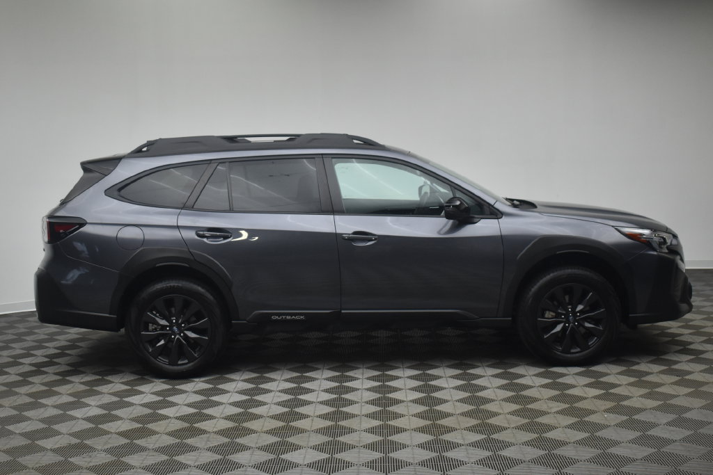 Used 2025 Subaru Outback Onyx Edition AWD/4WD image 9