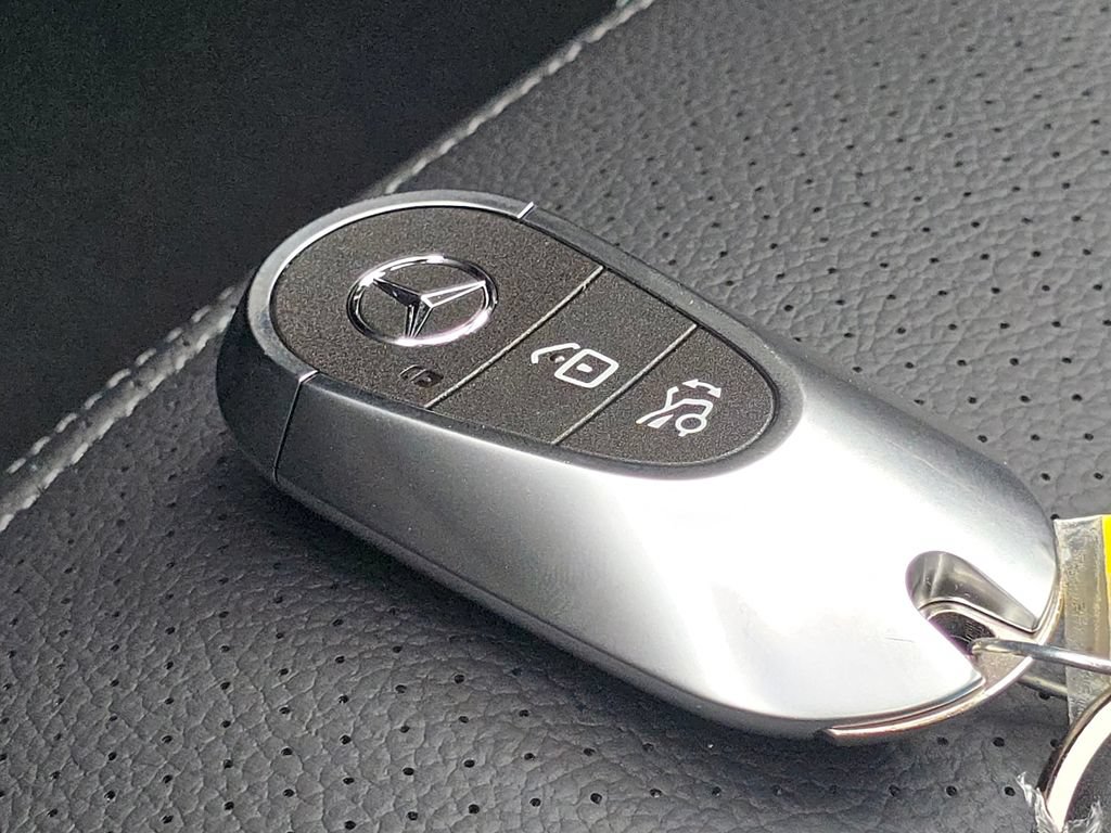 New 2026 Mercedes-Benz C 300 4MATIC Sedan image 38