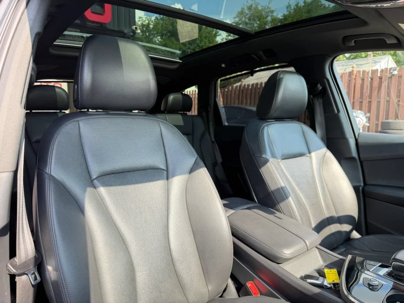 Used 2019 Audi Q7 3.0T Prestige AWD/4WD image 37