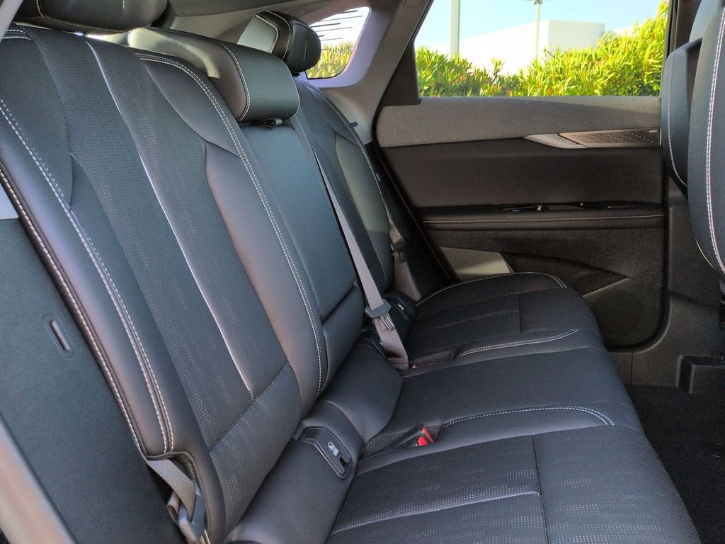 Certified 2026 Cadillac Optiq Sport 2 w/ LPO, Floor Liner Package image 34