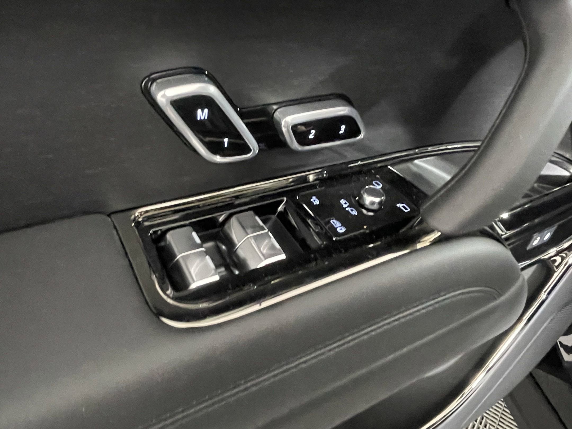 New 2025 Land Rover Range Rover Sport Dynamic SE image 11