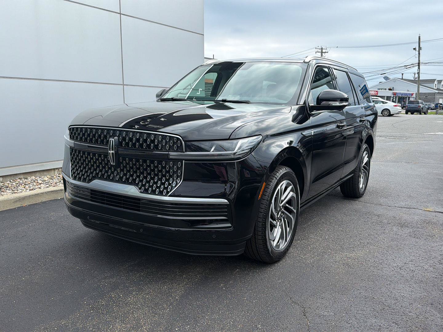 New 2026 Lincoln Navigator Reserve AWD/4WD image 1