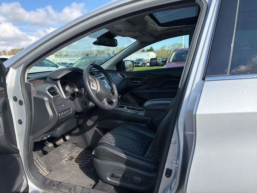 Used 2020 Nissan Murano Platinum w/ Cargo Package AWD/4WD image 2