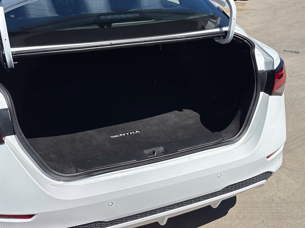 Used 2024 Nissan Sentra SV FWD image 21