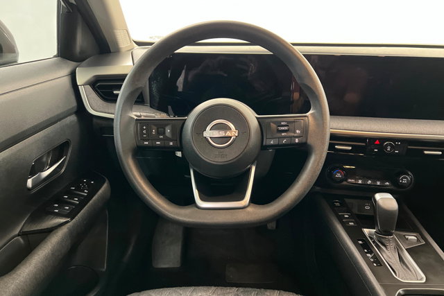 Used 2026 Nissan Kicks SV FWD image 12