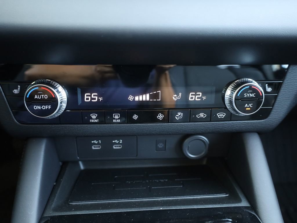 New 2025 Mitsubishi Outlander Trail Edition image 46