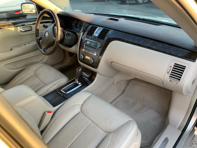 Used 2008 Cadillac DTS 1SH FWD image 17