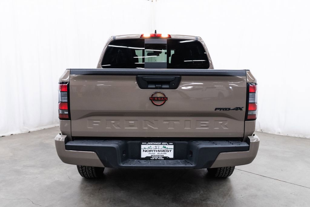 Used 2024 Nissan Frontier PRO-4X image 5