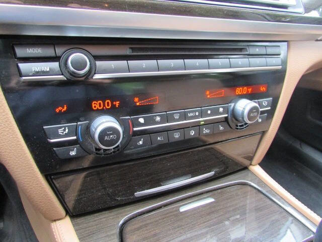 Used 2012 BMW ActiveHybrid 7 Li RWD image 13
