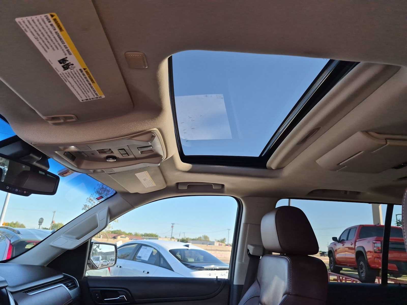Used 2016 Chevrolet Suburban LTZ RWD image 27