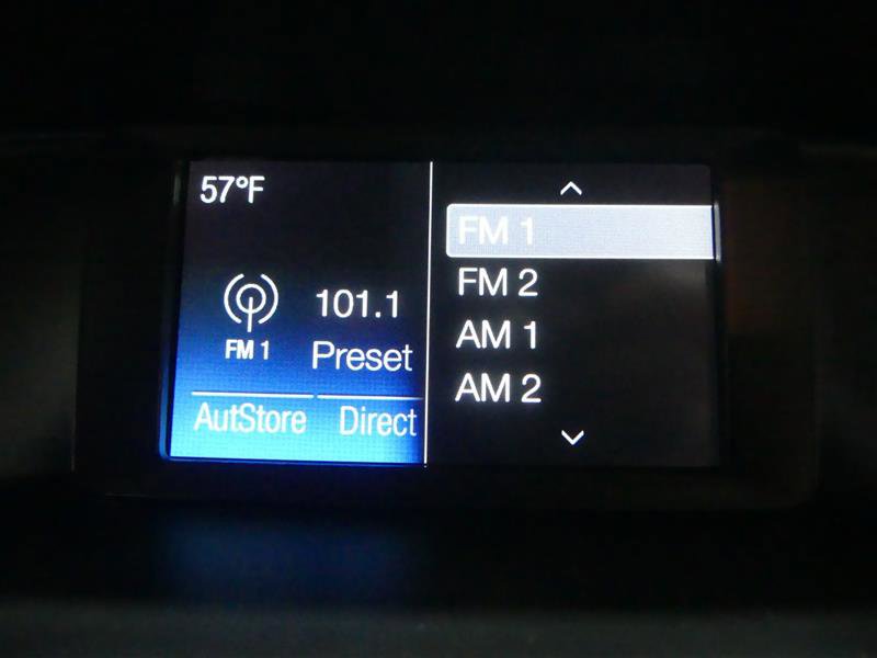 Used 2018 Ford Focus SE w/ SE Appearance Package image 38