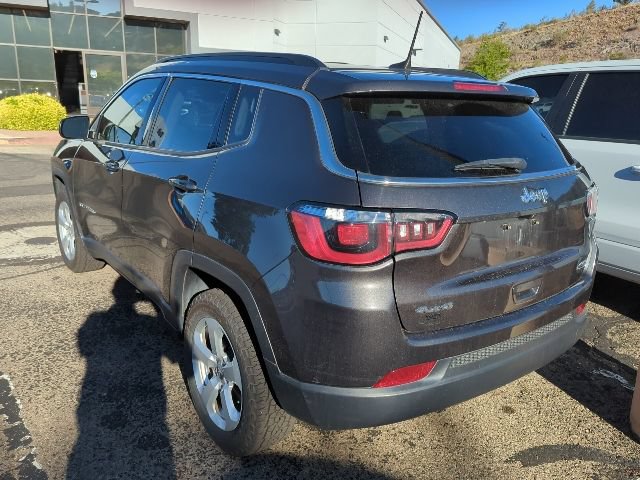 Used 2018 Jeep Compass Latitude w/ Popular Equipment Group AWD/4WD image 4