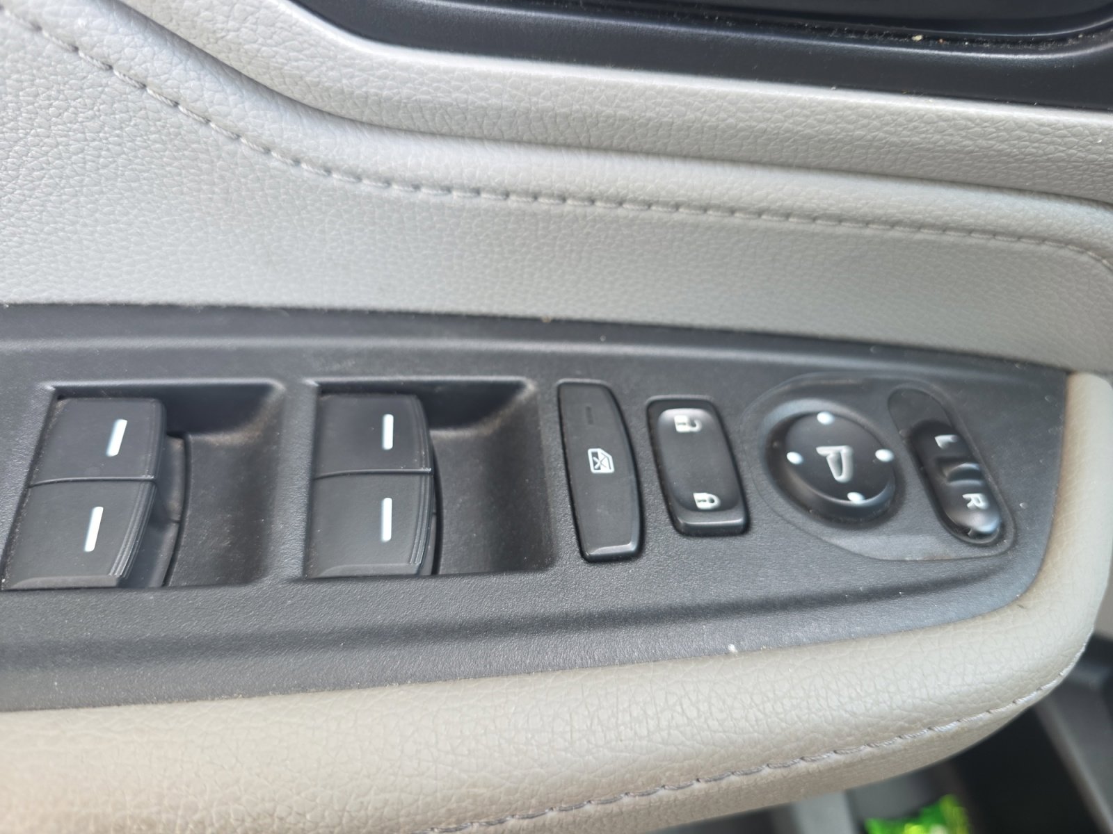 Used 2018 Honda Odyssey EX-L image 26