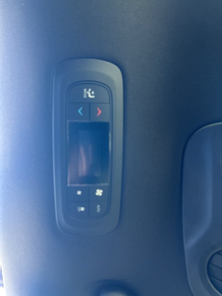 New 2026 Chrysler Pacifica Select FWD image 28