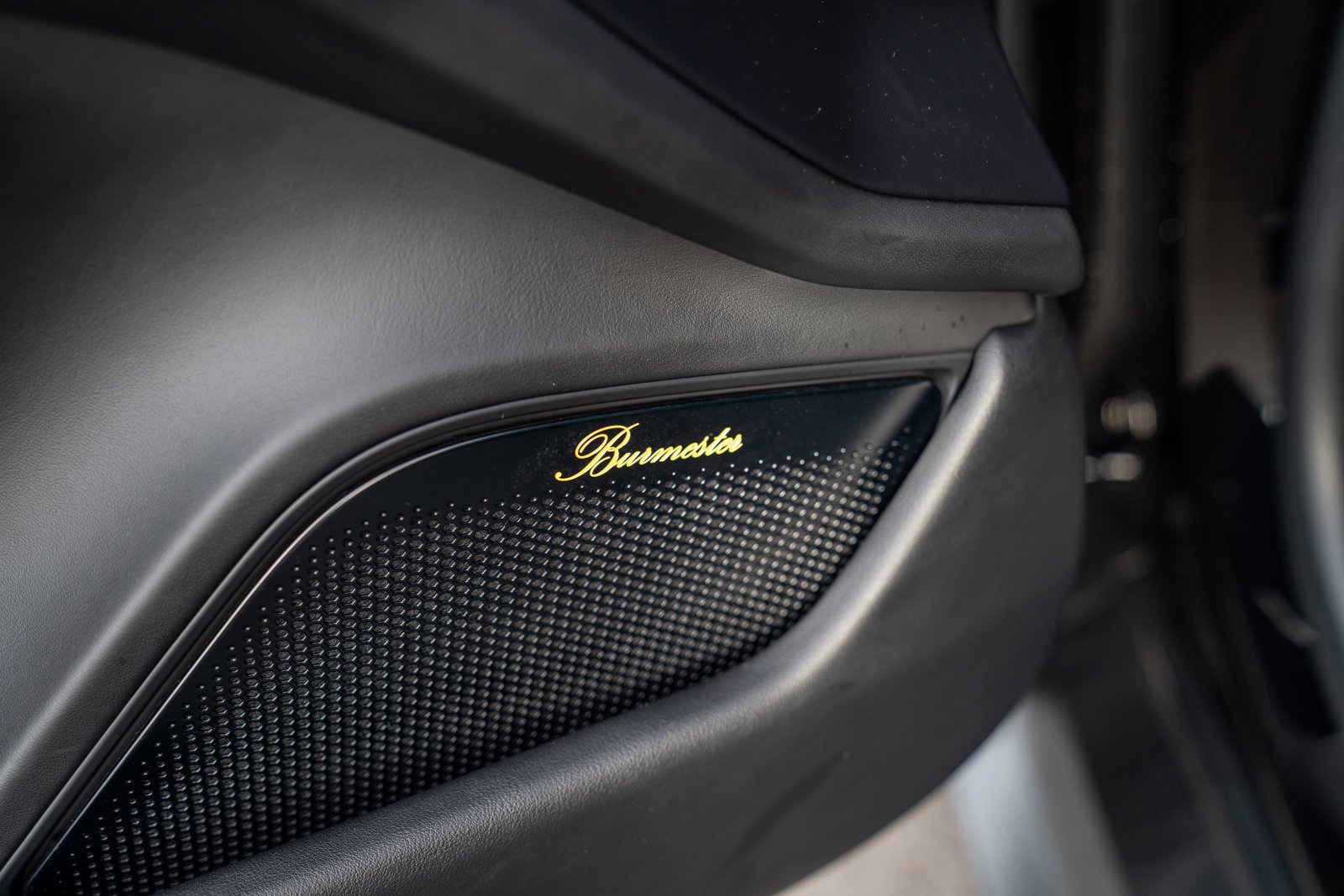 Certified 2021 Porsche Taycan Turbo S image 11