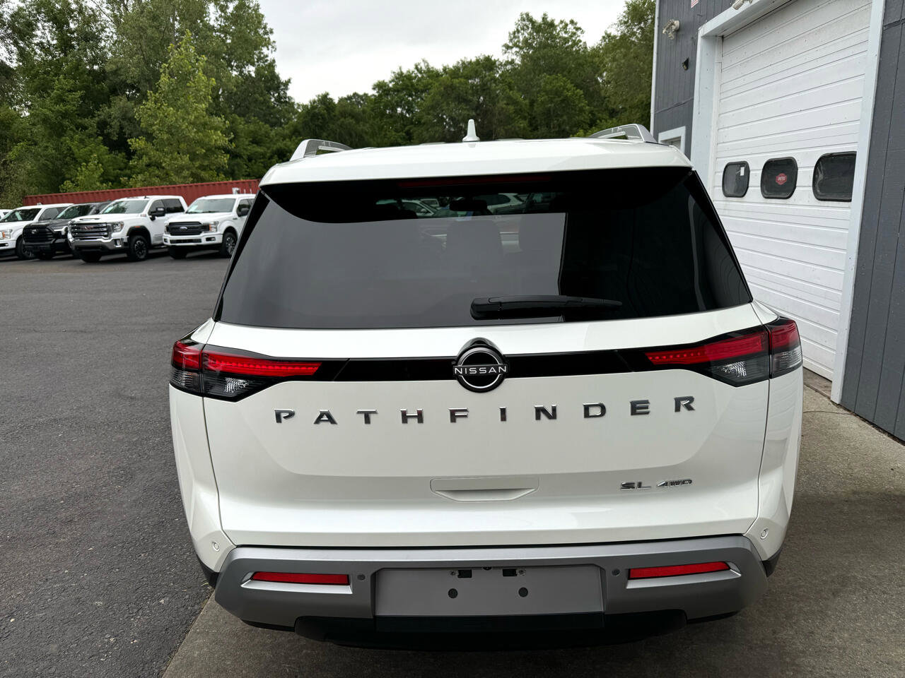 Used 2022 Nissan Pathfinder SL image 5