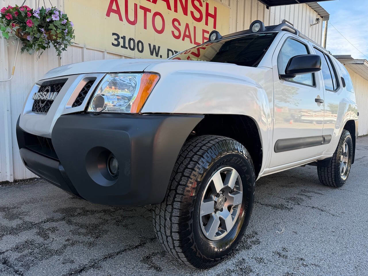Used 2013 Nissan Xterra PRO-4X image 2