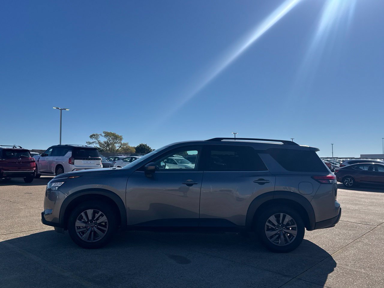 Certified 2024 Nissan Pathfinder SV w/ Cargo Package AWD/4WD image 13