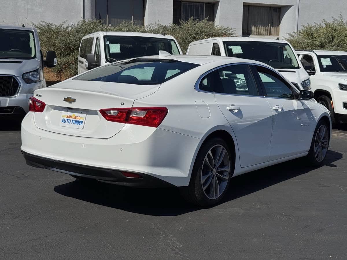 Used 2025 Chevrolet Malibu LT FWD image 14