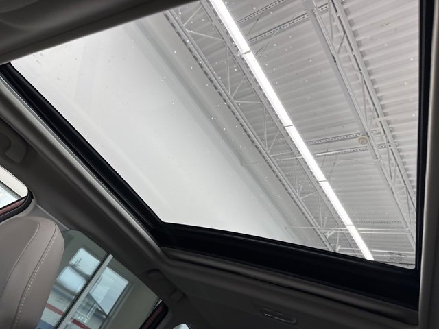 Used 2023 Subaru Forester Limited image 31