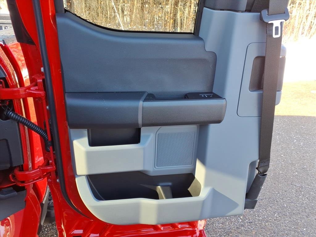 New 2026 Ford F250 XLT w/ FX4 Off-Road Package image 17