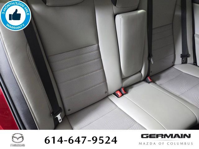 Used 2017 Toyota Camry SE image 21