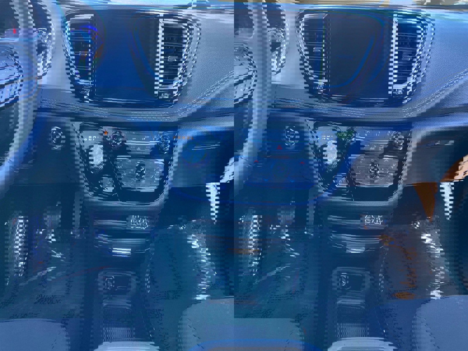 Used 2024 Chrysler Pacifica Touring image 11