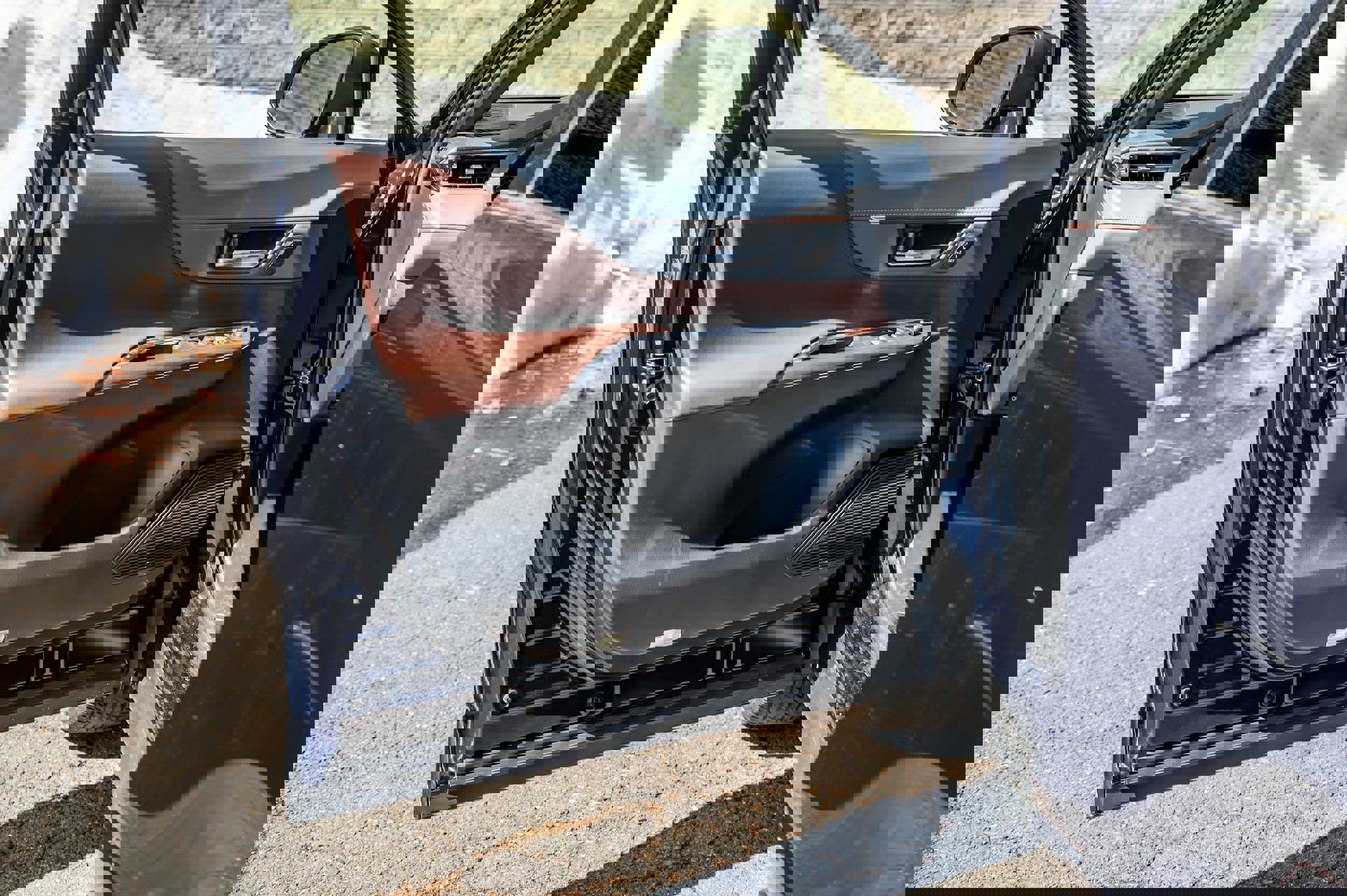 Certified 2022 Toyota Venza XLE image 22