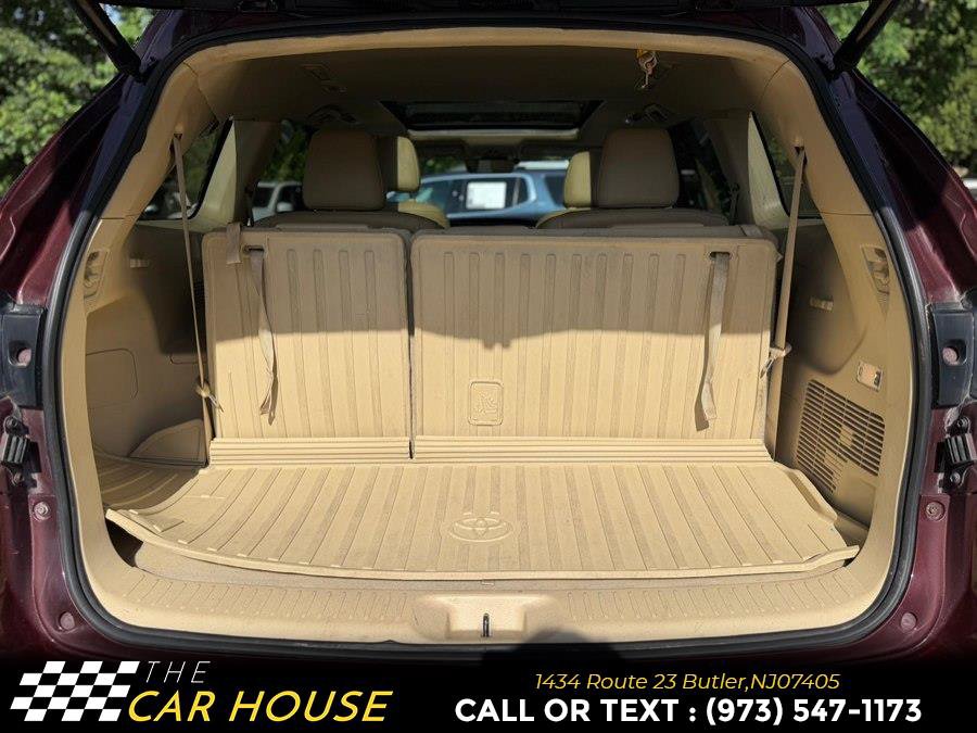 Used 2019 Toyota Highlander Limited Platinum FWD image 22
