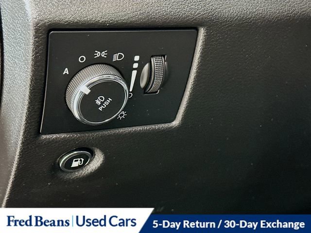 Used 2020 Jeep Grand Cherokee Altitude image 12