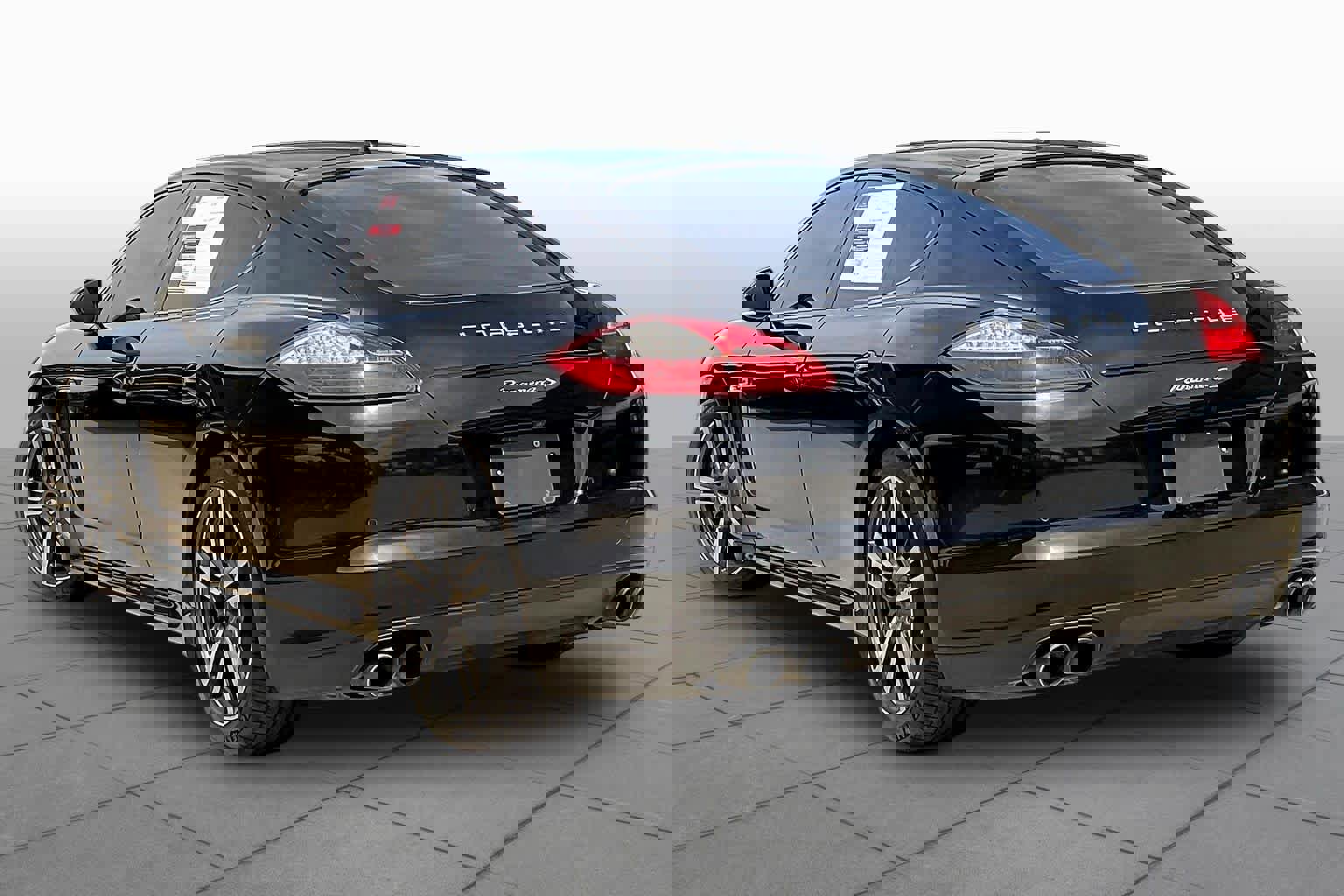 Used 2012 Porsche Panamera S image 10