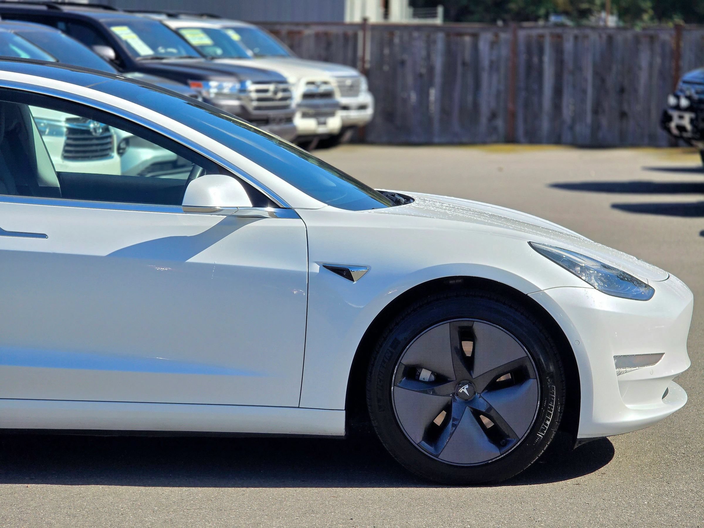 Used 2019 Tesla Model 3 Long Range AWD/4WD image 14