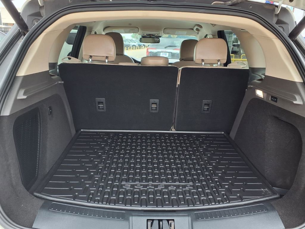 Used 2021 Lincoln Corsair FWD image 11