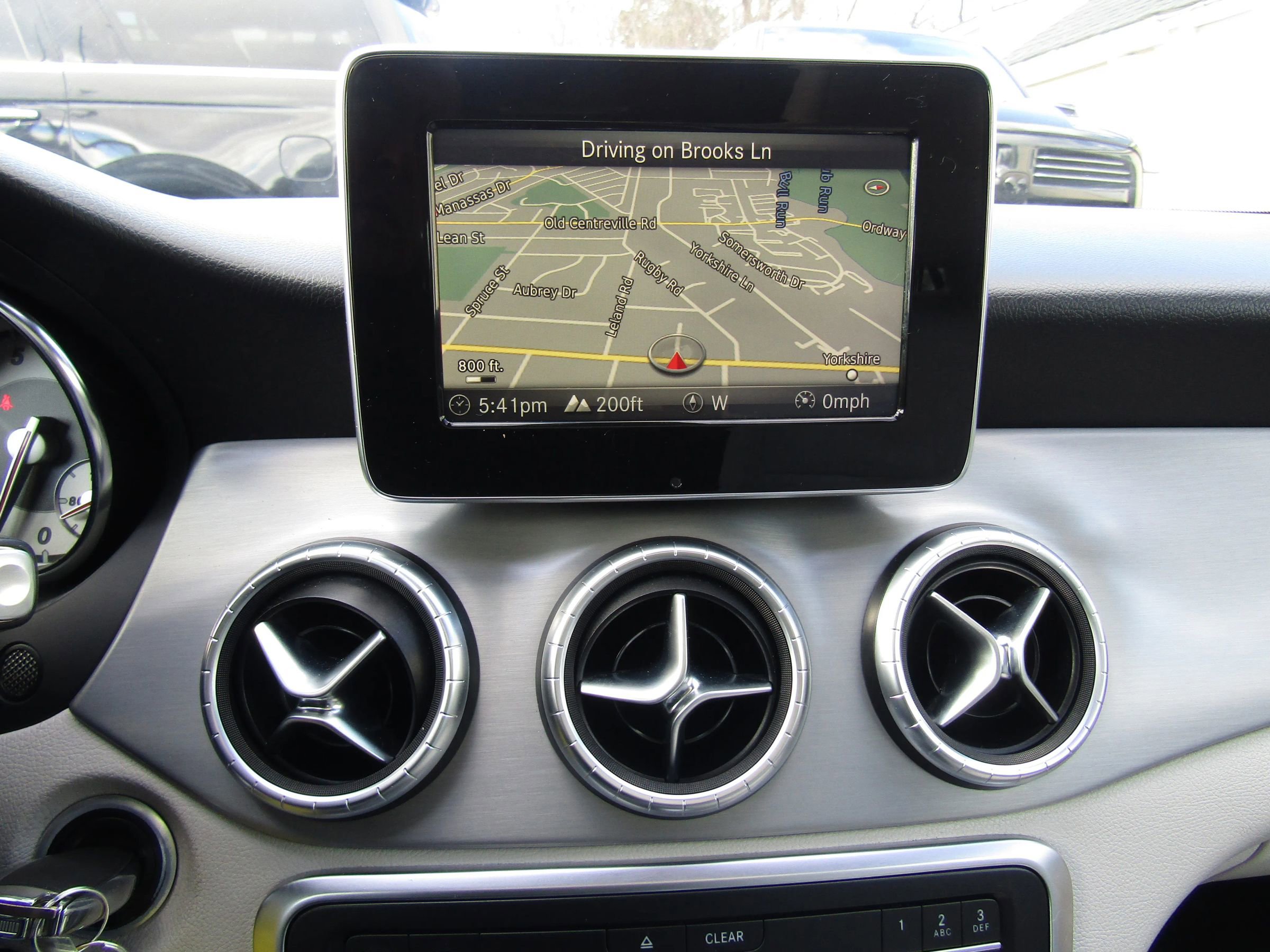 Used 2015 Mercedes-Benz CLA 250 image 18