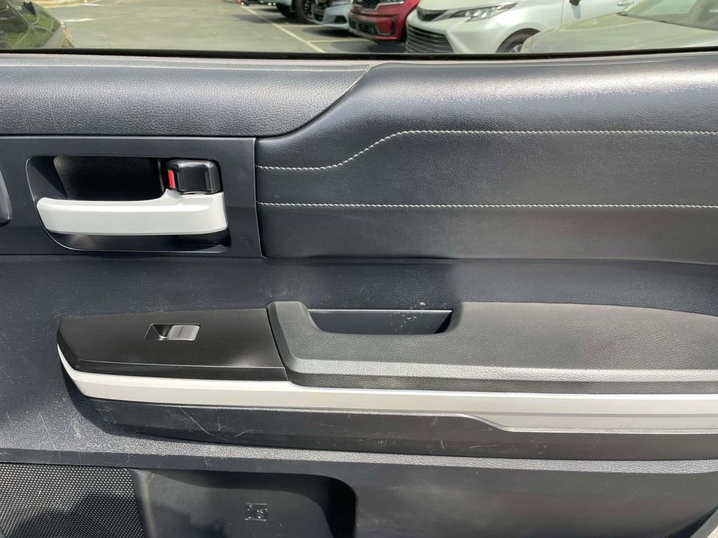 Used 2018 Toyota Tundra Limited w/ Limited Premium Package image 44