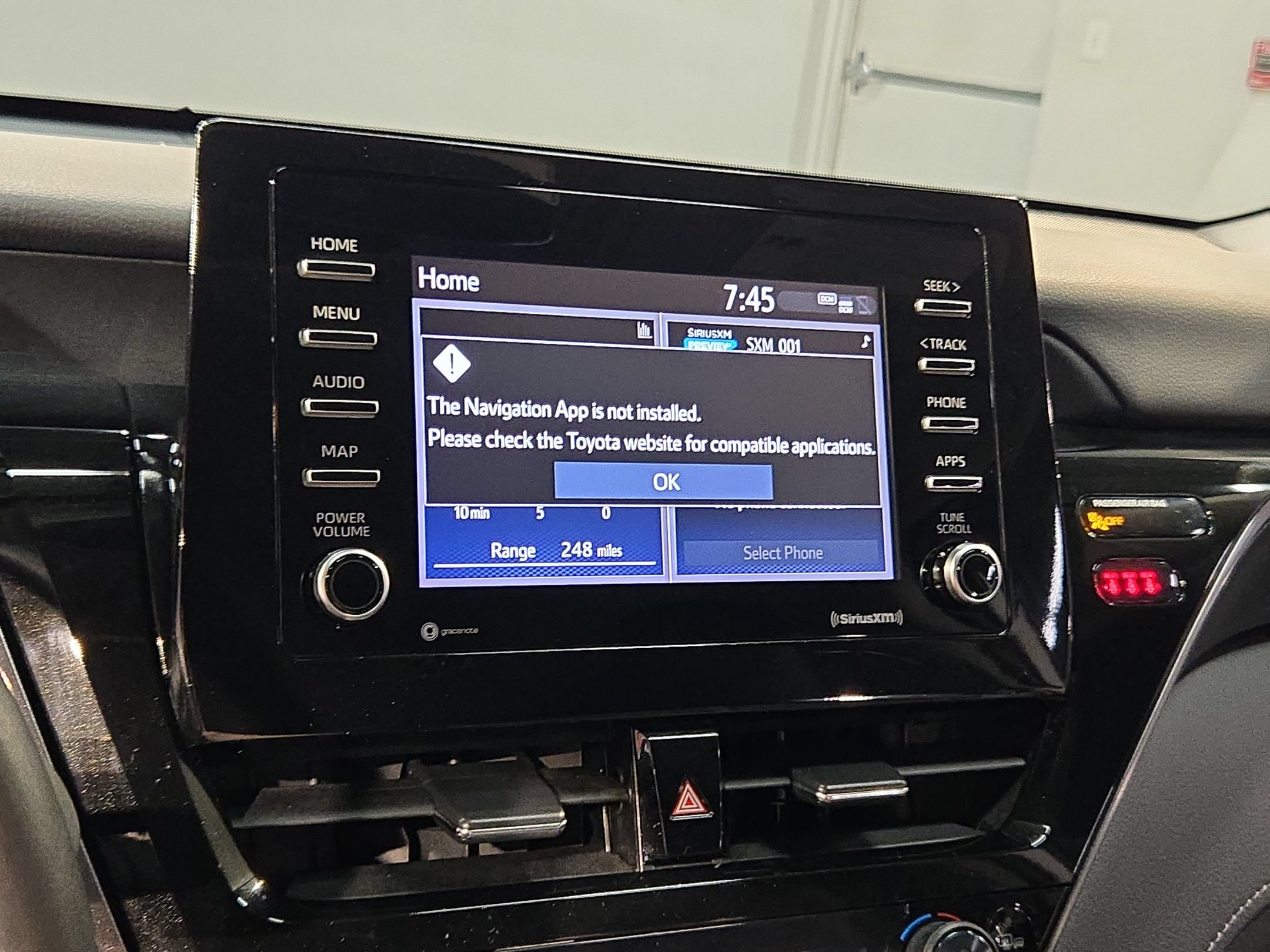Used 2023 Toyota Camry SE FWD image 29