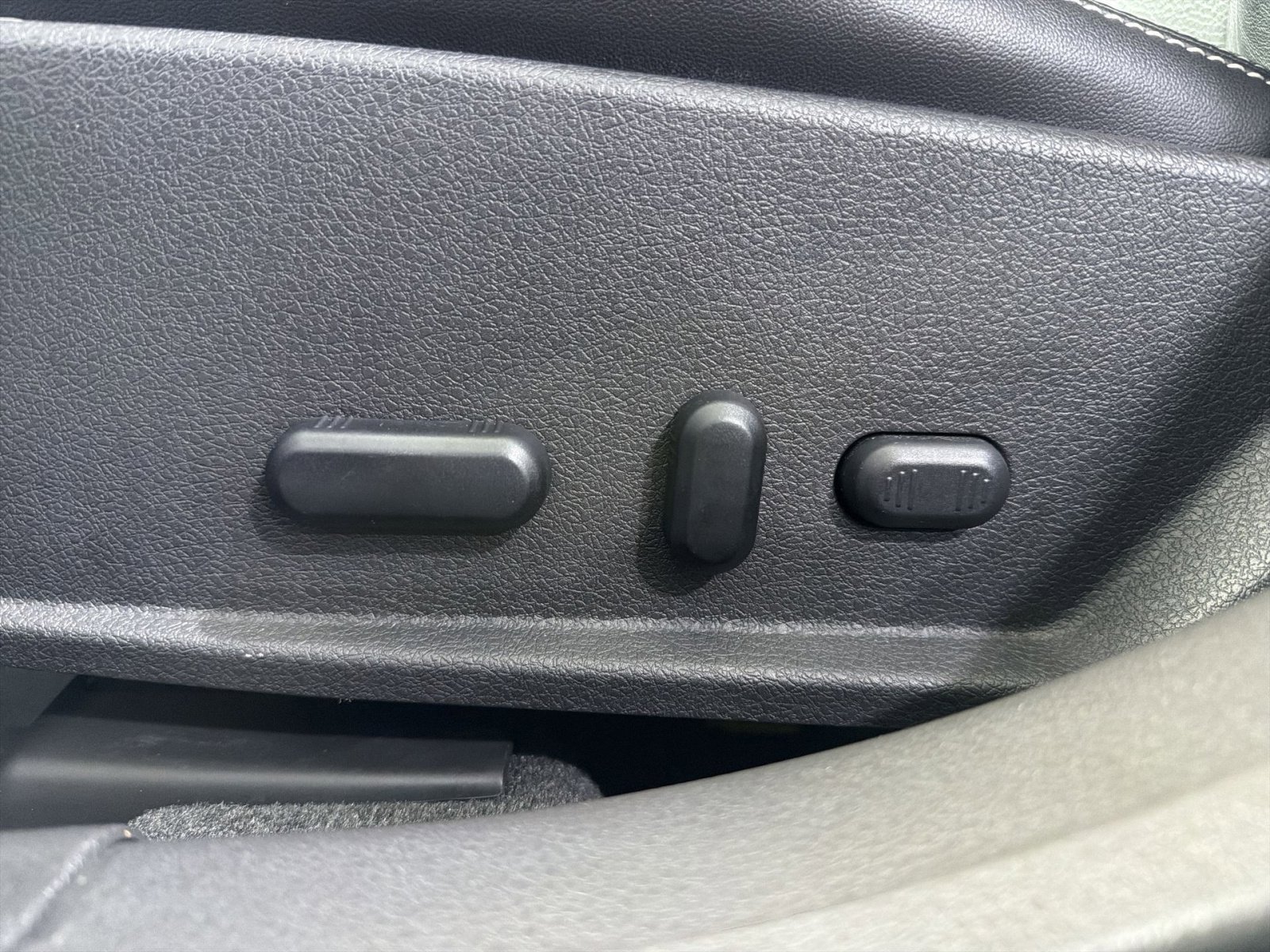 Used 2012 Ford Fusion SEL FWD image 27
