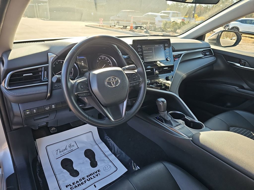 Used 2024 Toyota Camry SE image 20