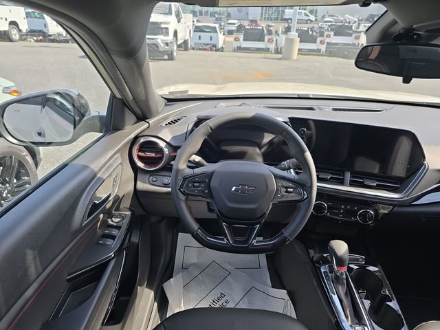 New 2026 Chevrolet Trax RS w/ Sunroof Package FWD image 12