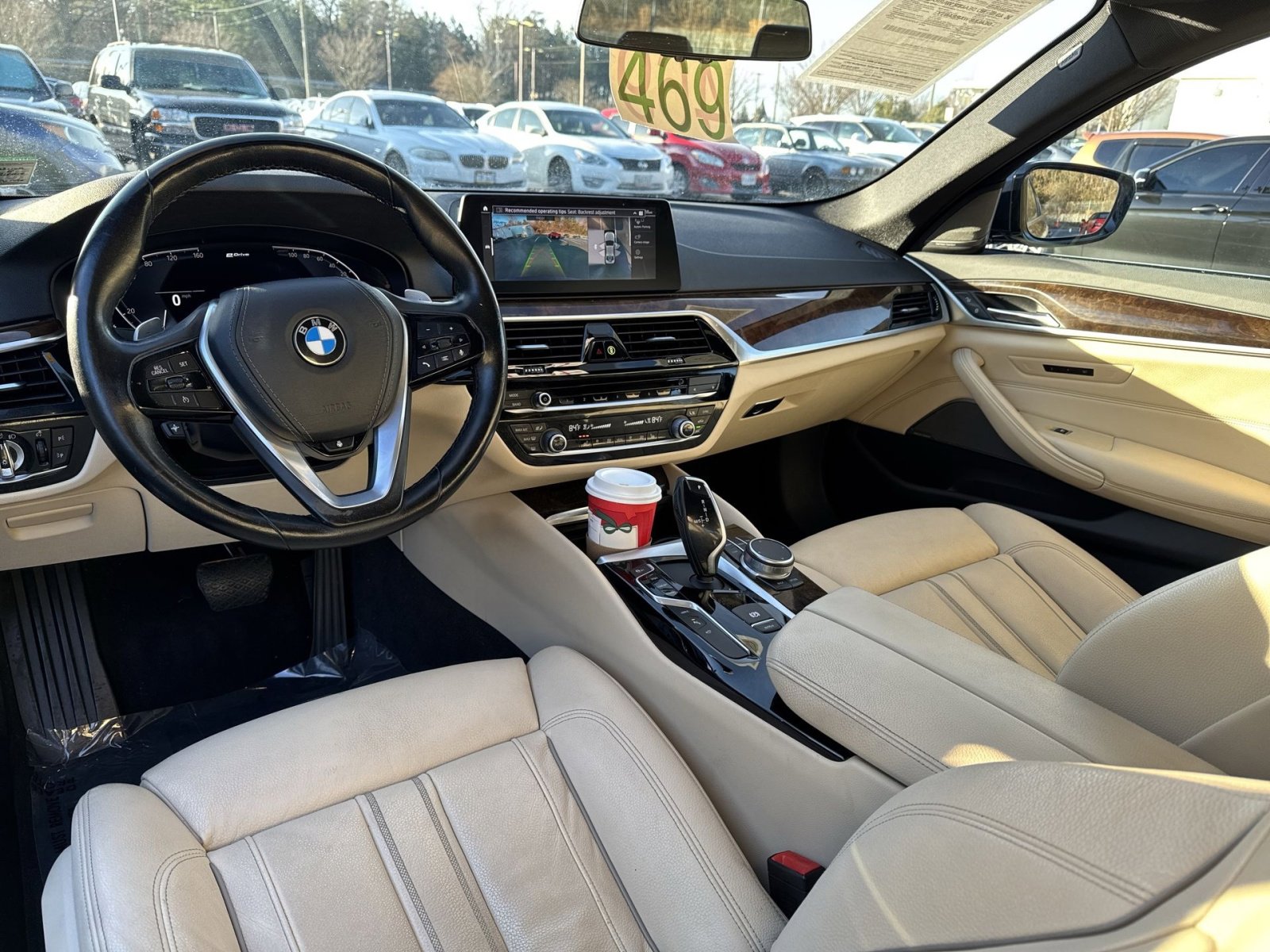 Used 2020 BMW 530e xDrive w/ Premium Package image 11