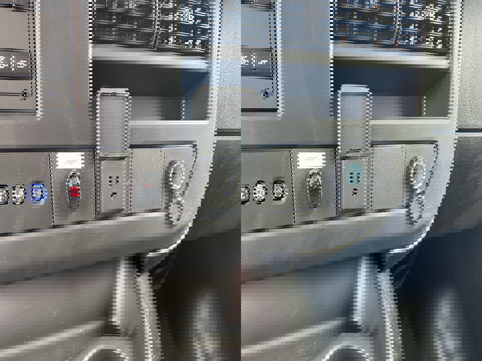 New 2025 GMC Savana 3500 w/ Power Convenience Package image 64