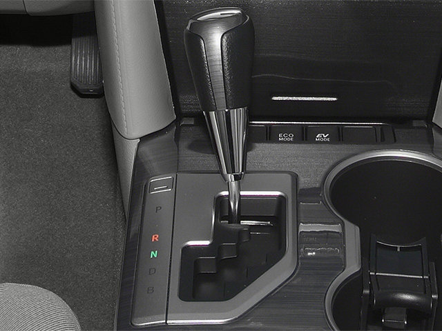 Used 2014 Toyota Camry XLE w/ Leather Package image 13