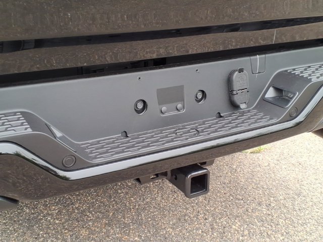 New 2026 RAM 1500 Express AWD/4WD image 8