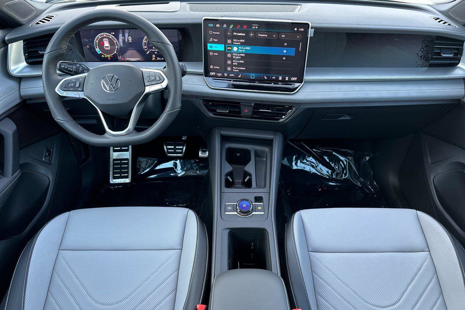 New 2026 Volkswagen Tiguan SE R-Line image 12