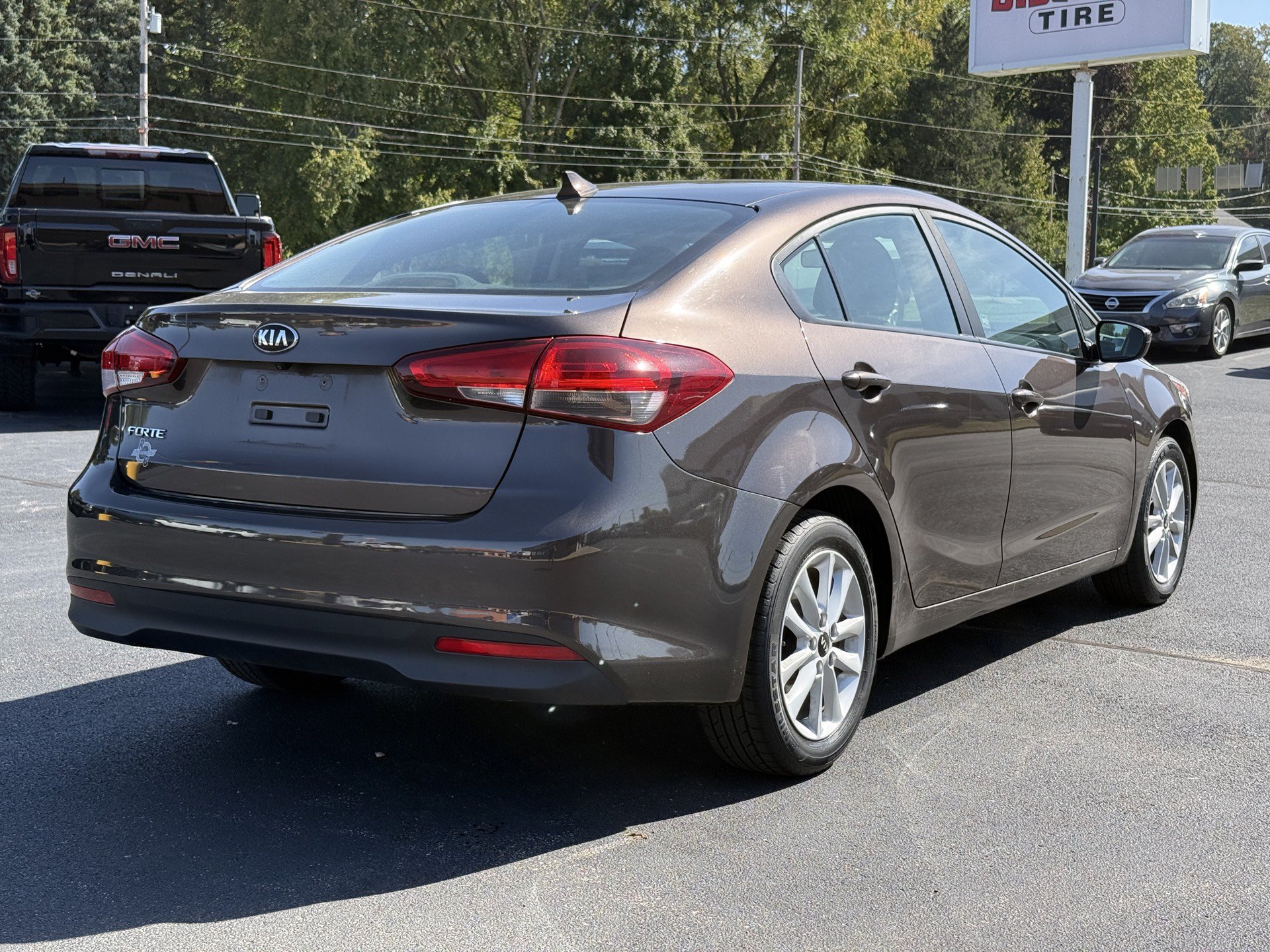 Used 2017 Kia Forte LX w/ LX Popular Package FWD image 8