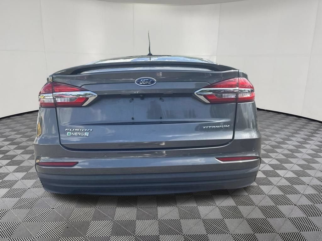 Used 2019 Ford Fusion Energi Titanium FWD image 15